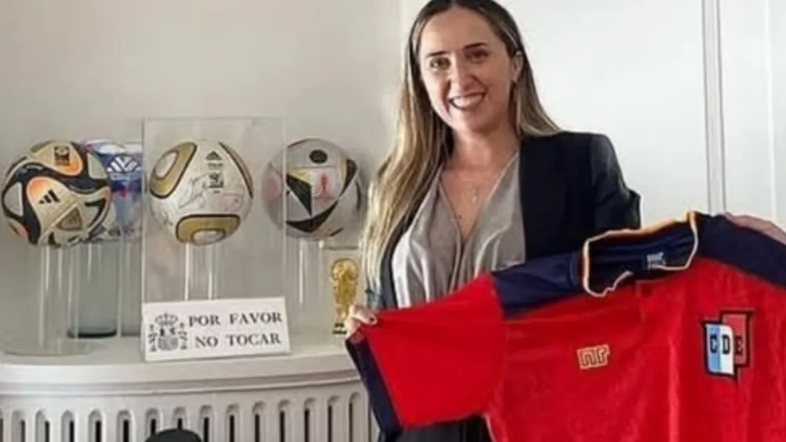 María Sol Méndez con la camiseta de Deportivo Español